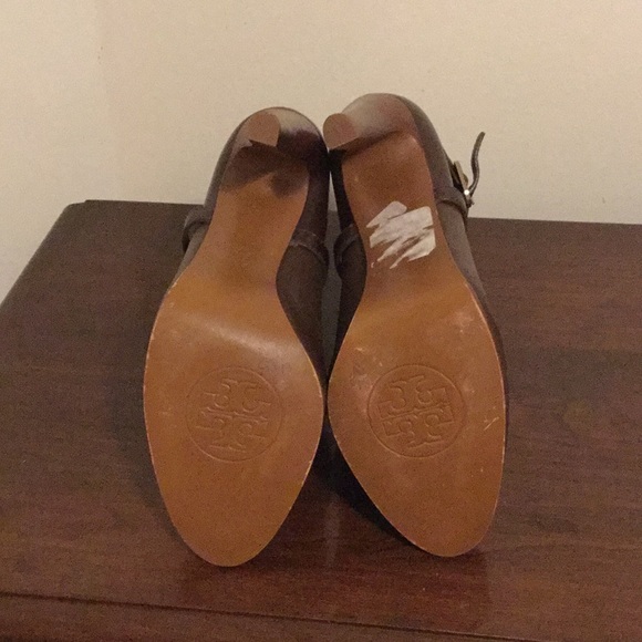 Tory Burch Brown Dorese Leather Ankle Boots - Picture 9 of 10